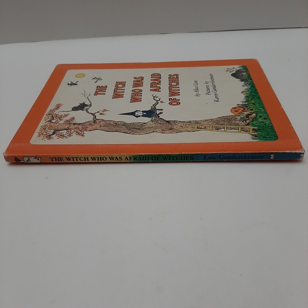 π 1978 Vintage The Witch Who Was Afraid of Witches Kids HC Book - Picture 7 of 15